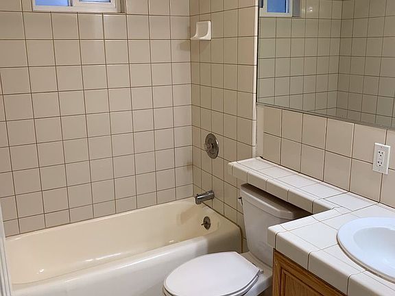 5th image of 117 45th St