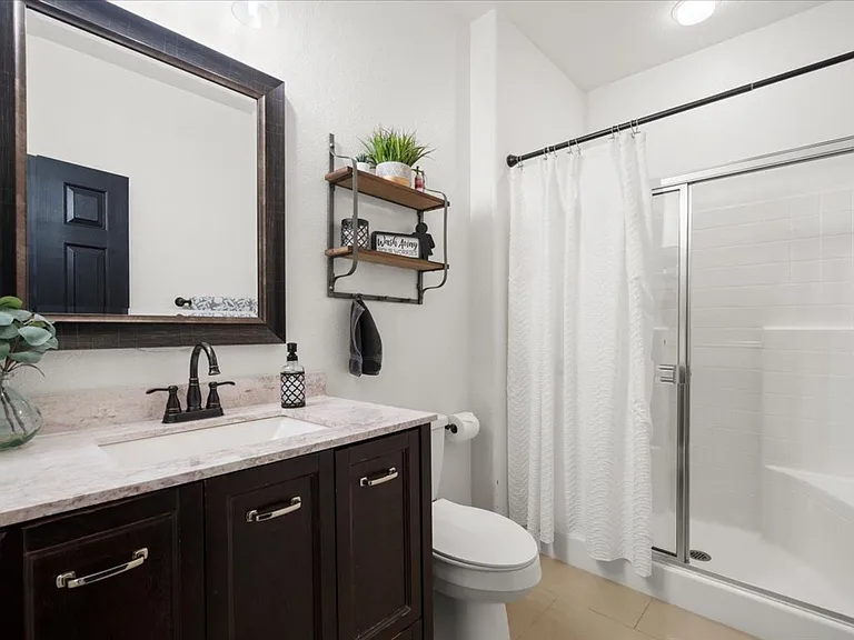 1213 Earth Ct — Photo 19