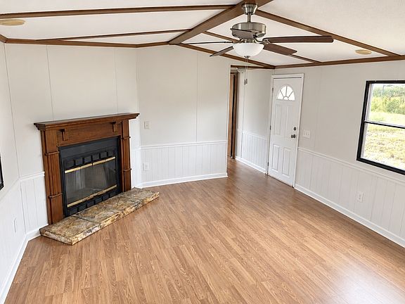 4th image of 8 Young Bottom Ln