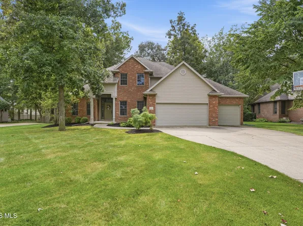 1443 Silver Pine Ln, Findlay, OH 45840