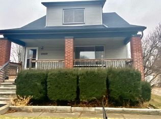 29216 Park St, Roseville, MI