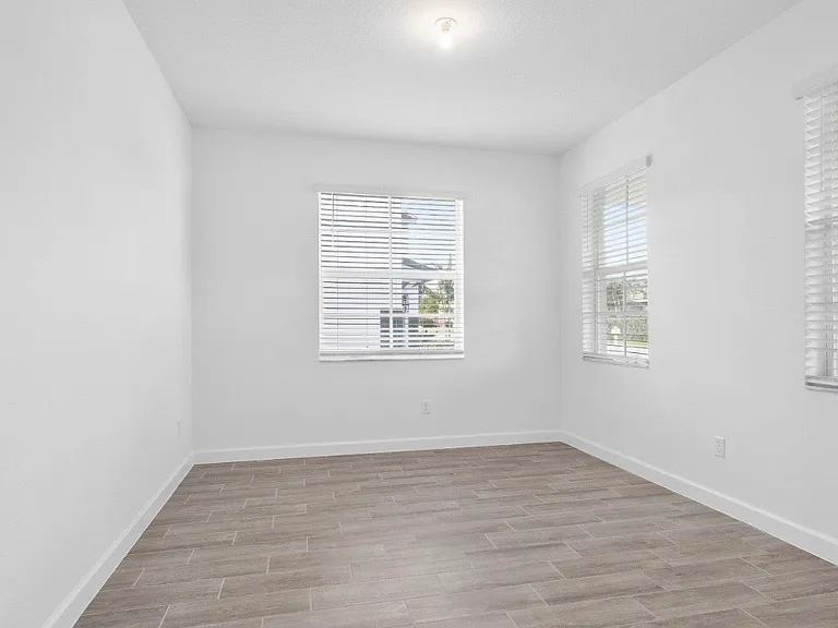 6843 Cobia Cir — Photo 19