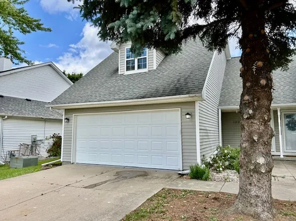 1222 Henry St, Normal, IL 61761