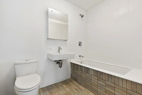 Rented by Alf Naman Real Estate | media 13