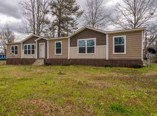 666 N 1st Ave, Forest, MS 39074