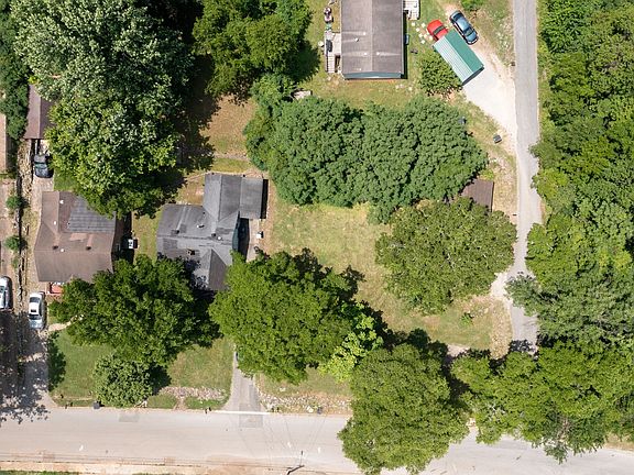 5th image of 601 Bullock St