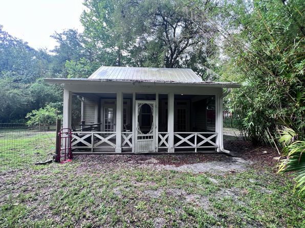 712 NE Cholokka Blvd