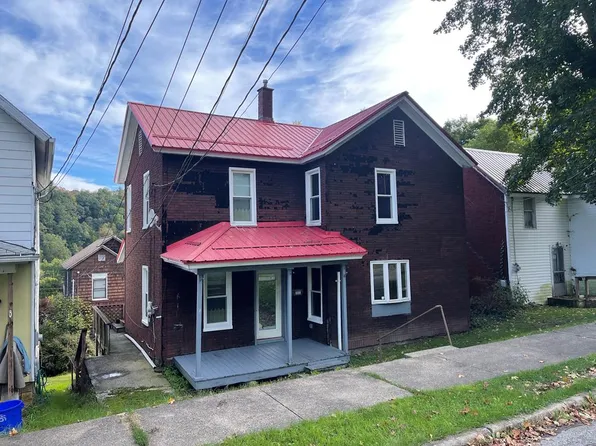 812 E 3rd St, Oil City, PA 16301
