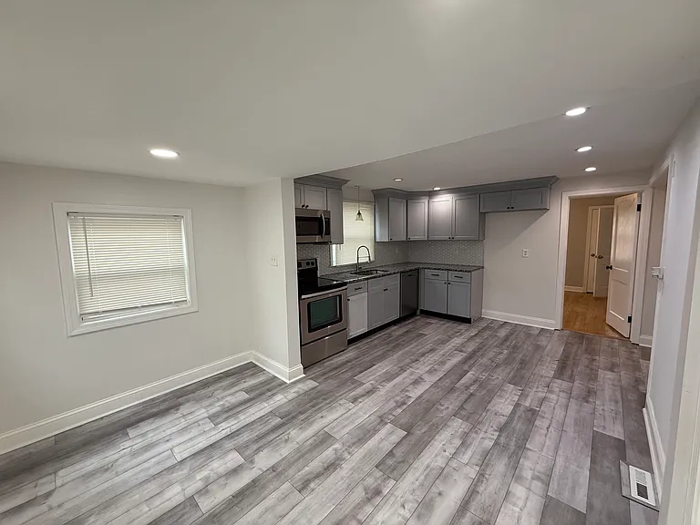 199 Goodrich St — Photo 6