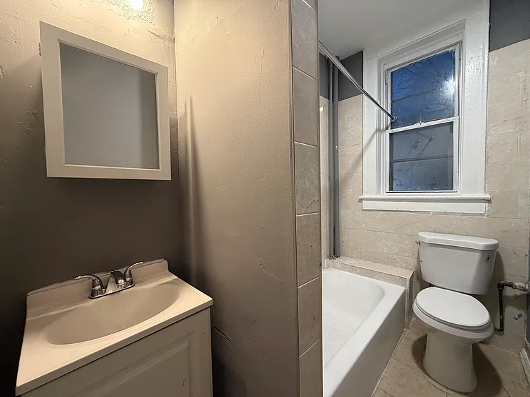 717 Arlington Ave #3A — Photo 6
