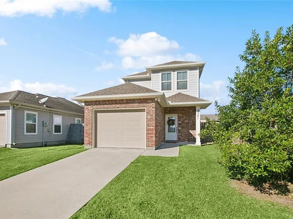 2341 N Village Ct, Gretna, LA 70056