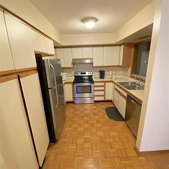 10 Old Orchard Ln — Photo 11
