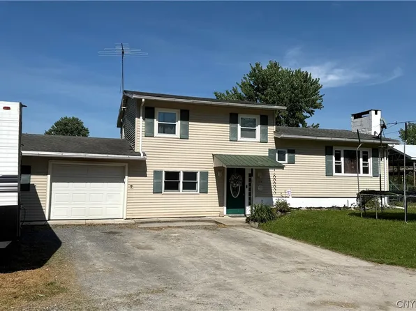 5378 Railroad St, Durhamville, NY 13054