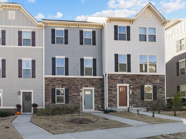 209 Timber Forest Ln, Cary, NC 27519