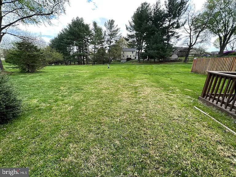7520 Indian Hills Dr — Photo 21