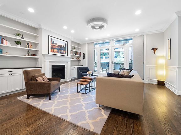 4th image of 4834 N Damen Ave #1