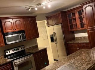 9609 NW 8th Cir, Fort Lauderdale, FL 33324