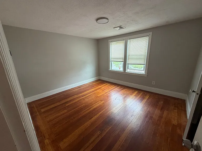 172 Fruit Hill Ave — Photo 6