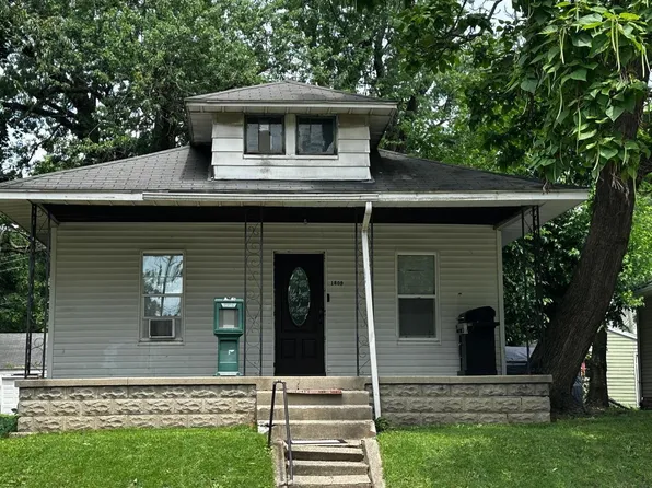 1809 Elwood Ave, South Bend, IN 46628