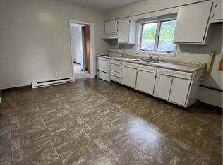 101 E 9th St, Oswego, NY 13126