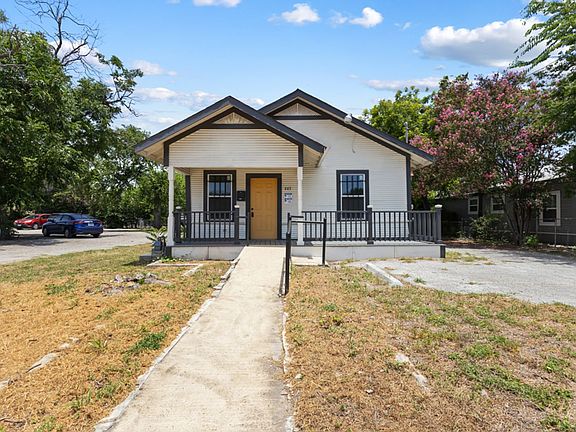 2nd image of 843 Culebra Rd
