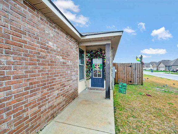 4th image of 127 Merrydale Ln