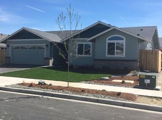 2709 SW Eastwood Ln, Grants Pass, OR 97527