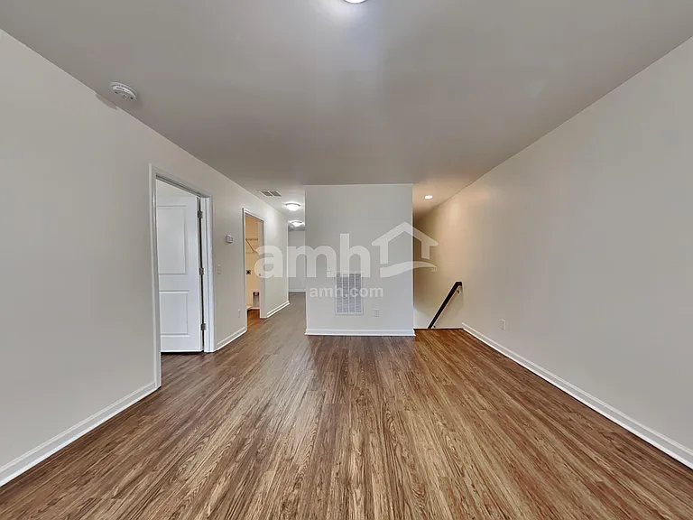 200 Orion Way — Photo 9