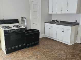 288 Sayles Ave #2F, Pawtucket, RI 02860