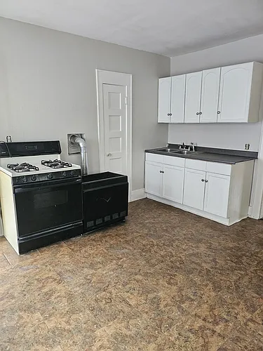 288 Sayles Ave Photo 1