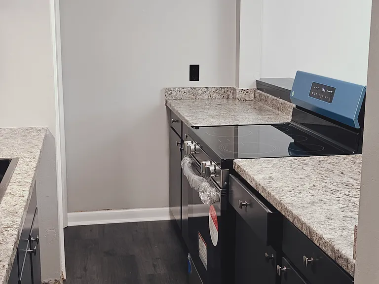 19804 Beatriz Ave — Photo 3