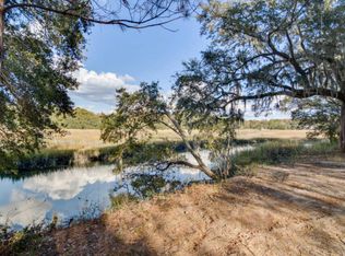 7273 Commodore Rd, Hollywood, SC 29449