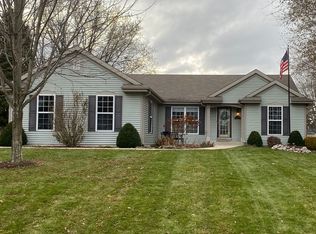 4809 S Fairview Dr, New Berlin, WI 53146
