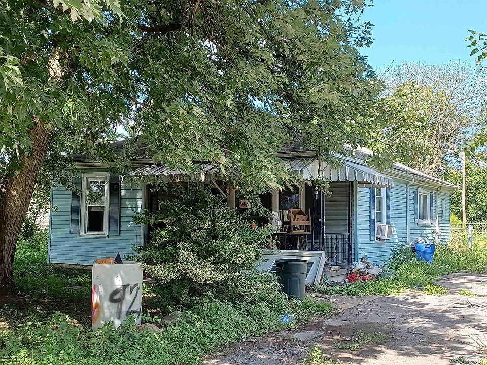 2nd image of 1330 Grace St Lot 155