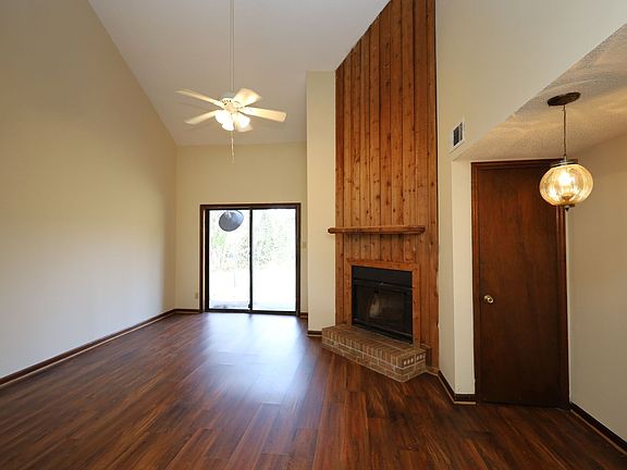 2nd image of 2720 Tyndall Dr
