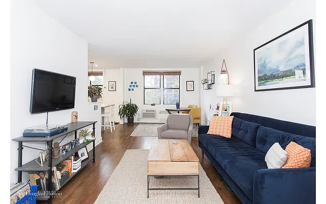 Sold by Douglas Elliman | media 10