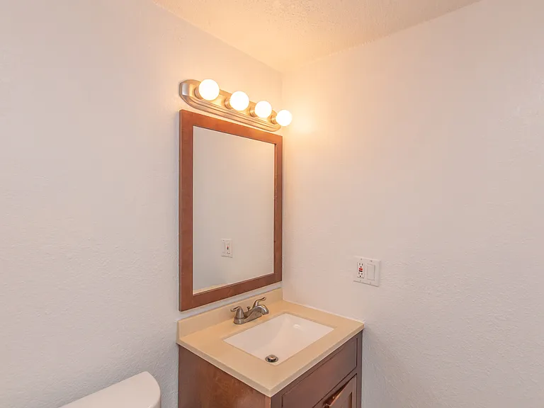 Serenity Apartments — Photo 28