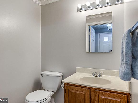 4th image of 1128 Stevenson Ct