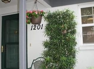 1201 N McMullen Booth Rd, Clearwater, FL 33759