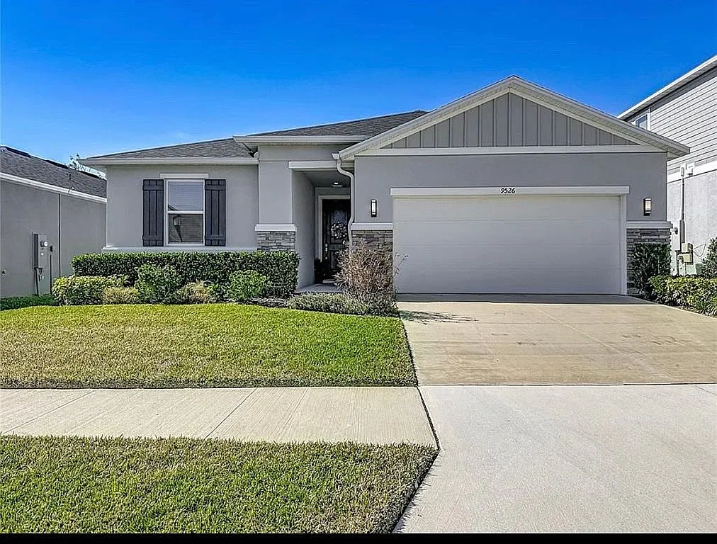 Property main image