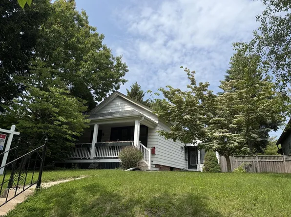 2776 South Superior STREET, Bay View, WI 53207