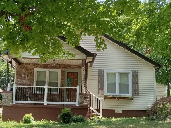 952 N Brown St, Springfield, TN 37172