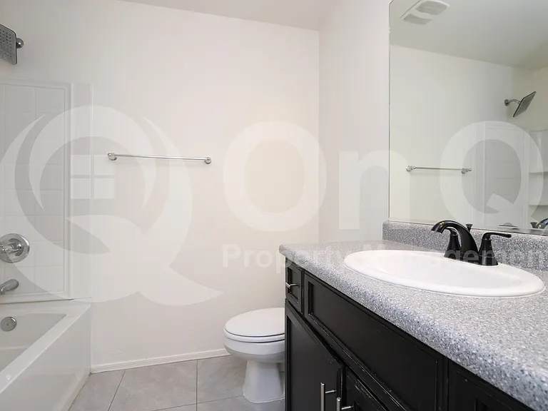 11443 W Saint John Rd — Photo 14