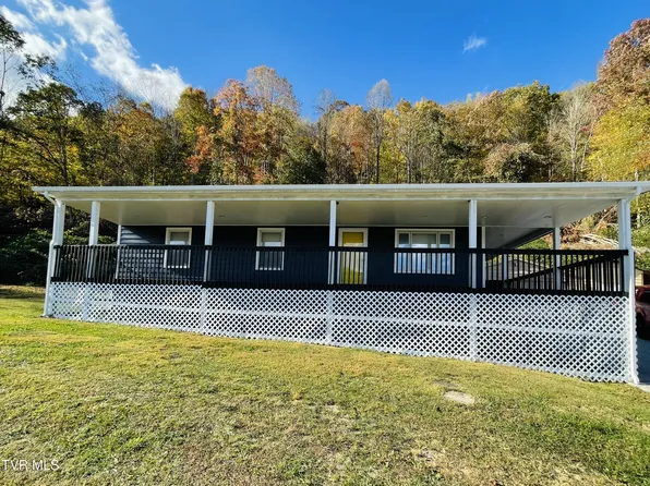 713 W 10th St N, Big Stone Gap, VA 24219