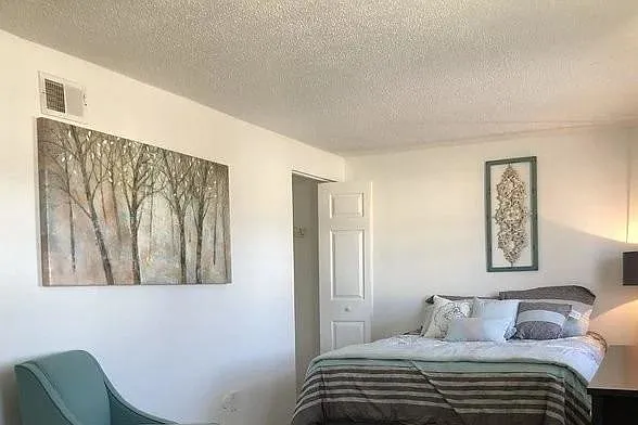 Knoll Ridge Townhomes — Photo 5