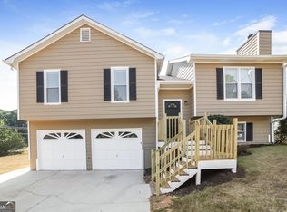 17 Oak Landing Dr, Douglasville, GA 30134