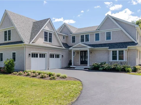 35 Battery Ln, Jamestown, RI 02835