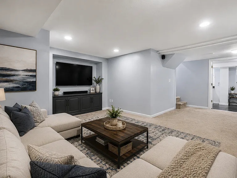45 Oakland Ave — Photo 29