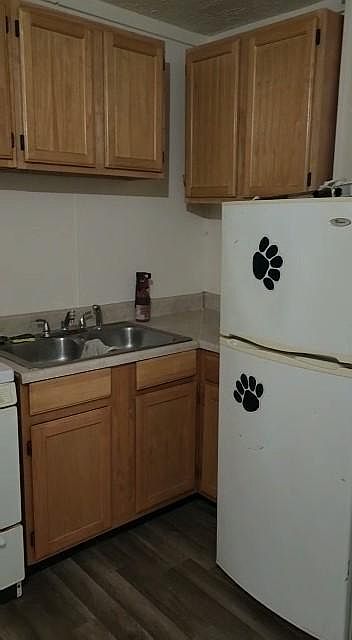 2nd image of 358 Lakehurst Rd #C