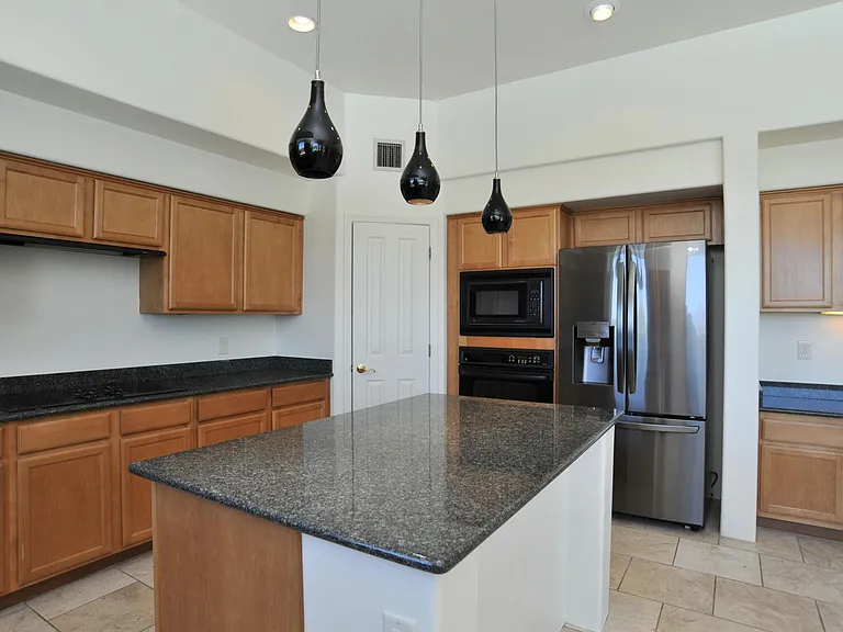 12866 N High Hawk Dr — Photo 41